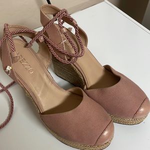 Beautiful blush pink Arezzo espadrilles great for summer.